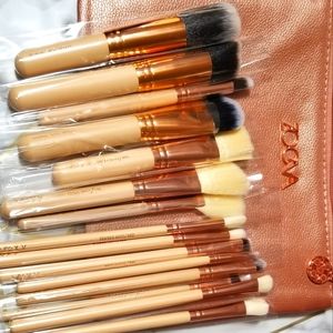 Zoeva brushes 14 pc set